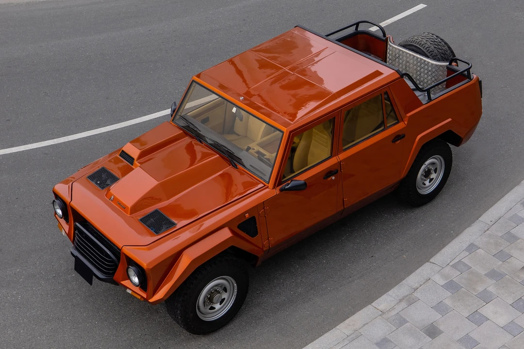 1989 Lamborghini LM002 - Image 30 of 31