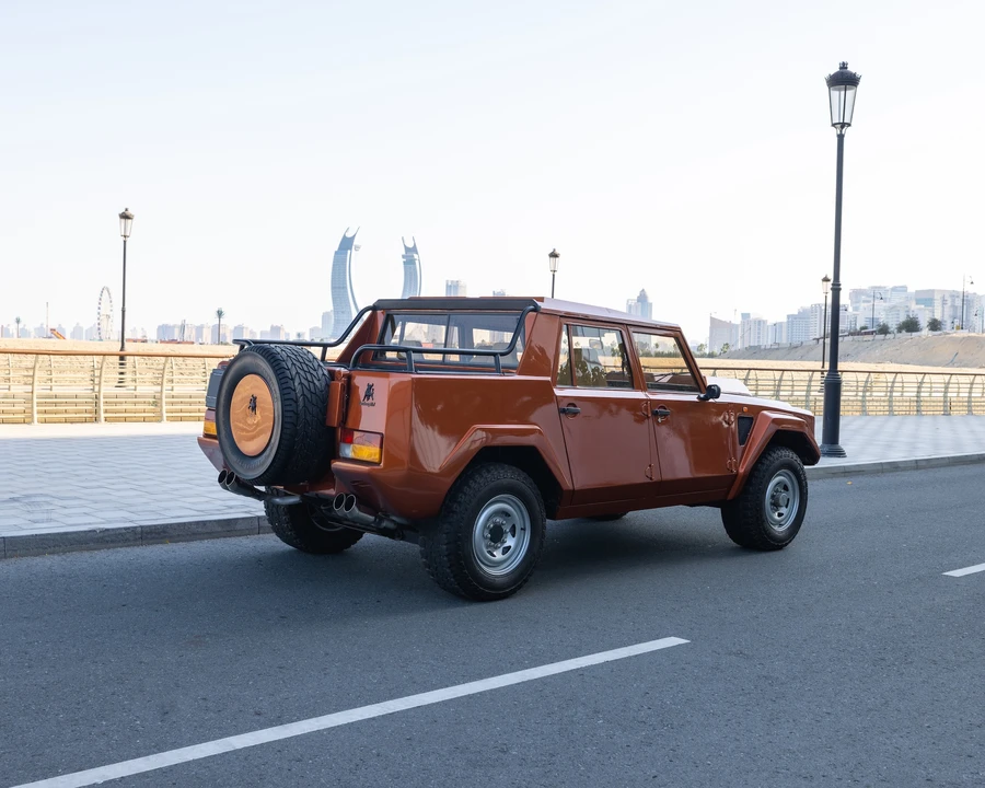 1989 Lamborghini LM002 - Image 11 of 31