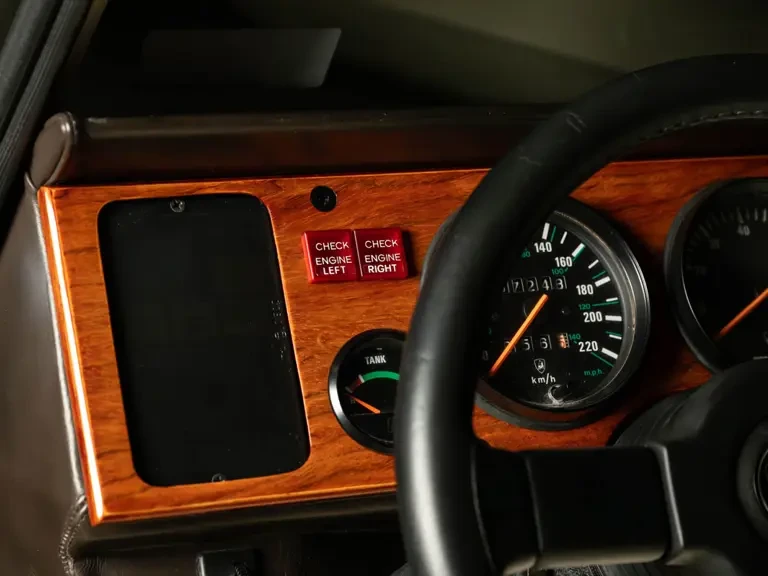 1989 Lamborghini LM002 - Image 13 of 31