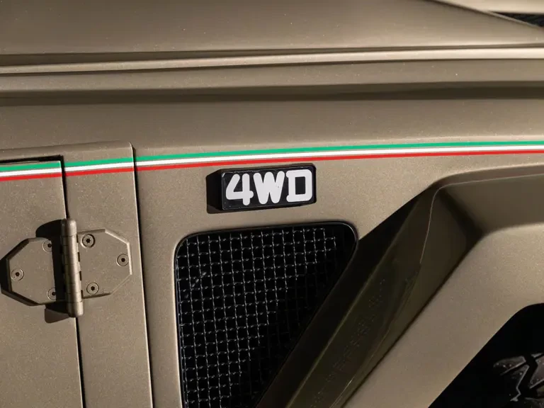 1989 Lamborghini LM002 - Image 27 of 31