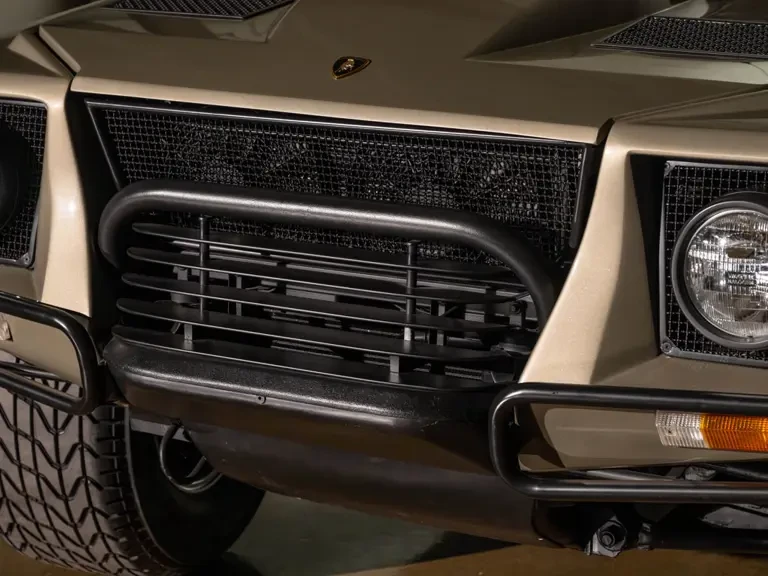 1989 Lamborghini LM002 - Image 26 of 31