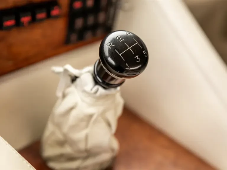 1989 Lamborghini LM002 - Image 17 of 31