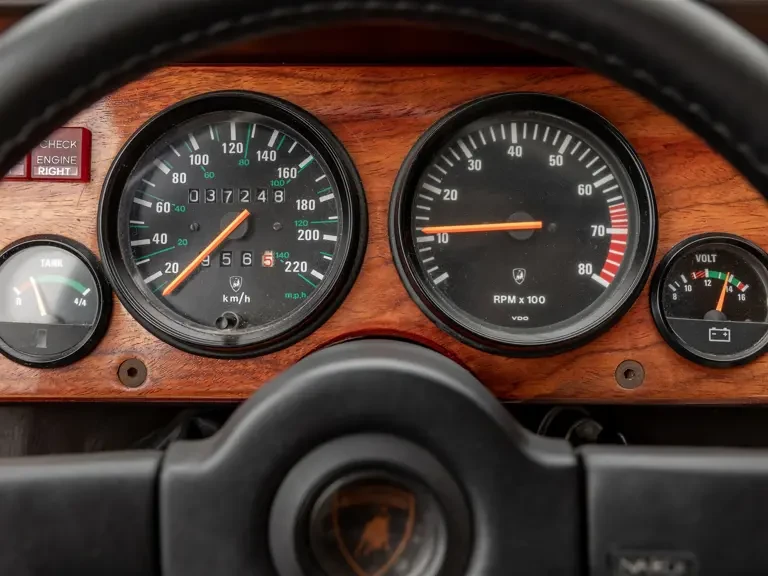 1989 Lamborghini LM002 - Image 14 of 31