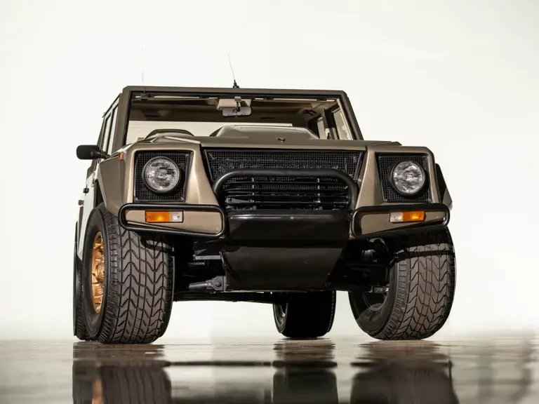 1989 Lamborghini LM002 - Image 7 of 31