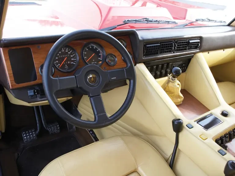 1989 Lamborghini LM002 - Image 5 of 8