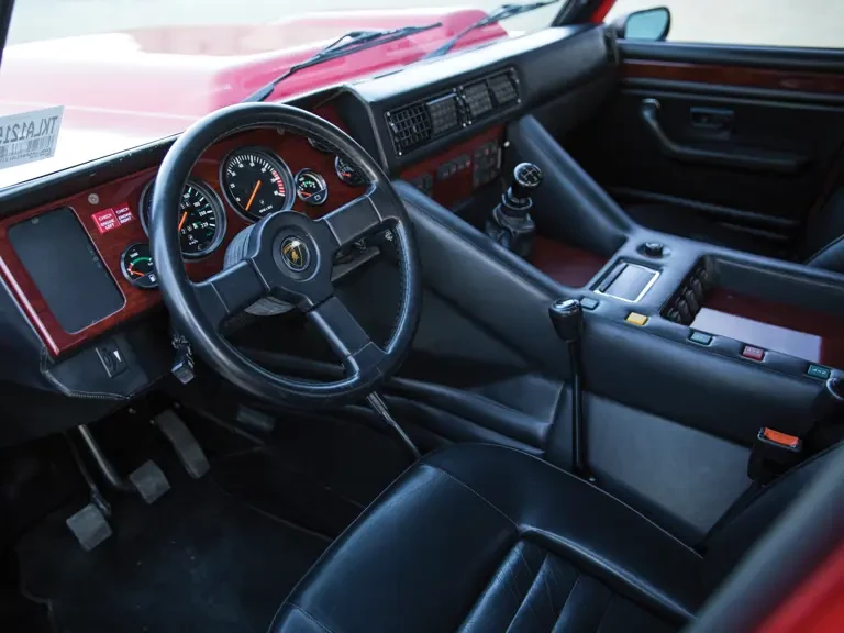 1989 Lamborghini LM002 - Image 4 of 17