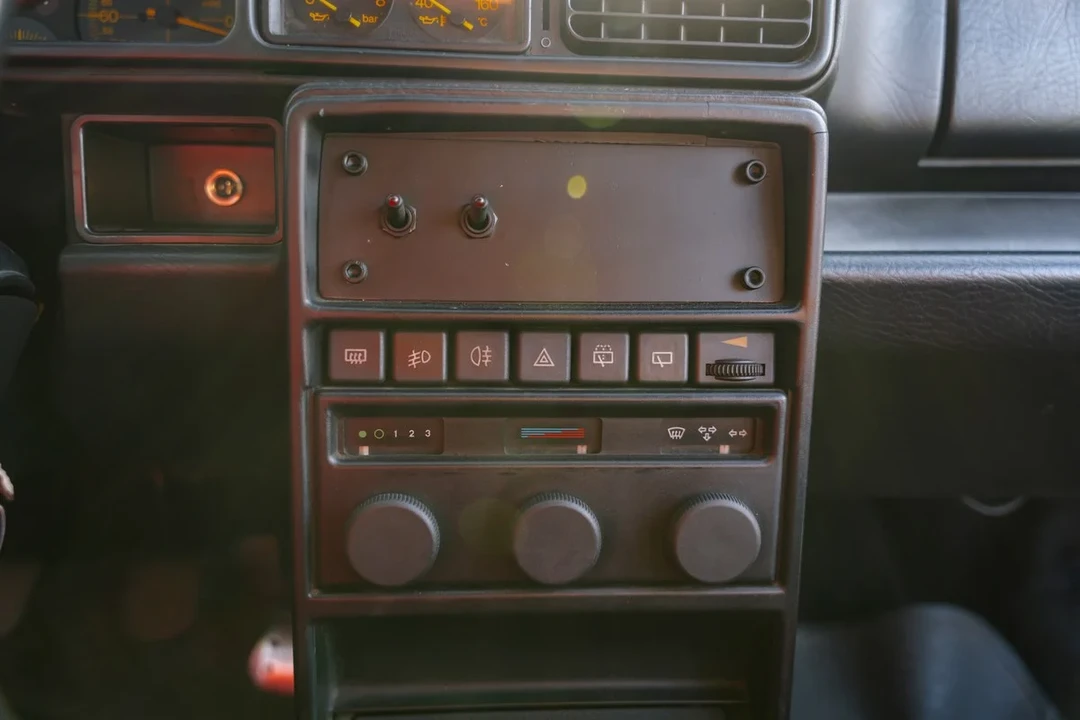 1989 Lancia Delta 1st Gen - Image 28 of 30