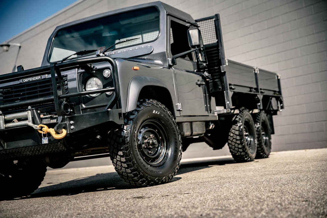 1989 Land Rover Defender 110 - Image 6 of 31
