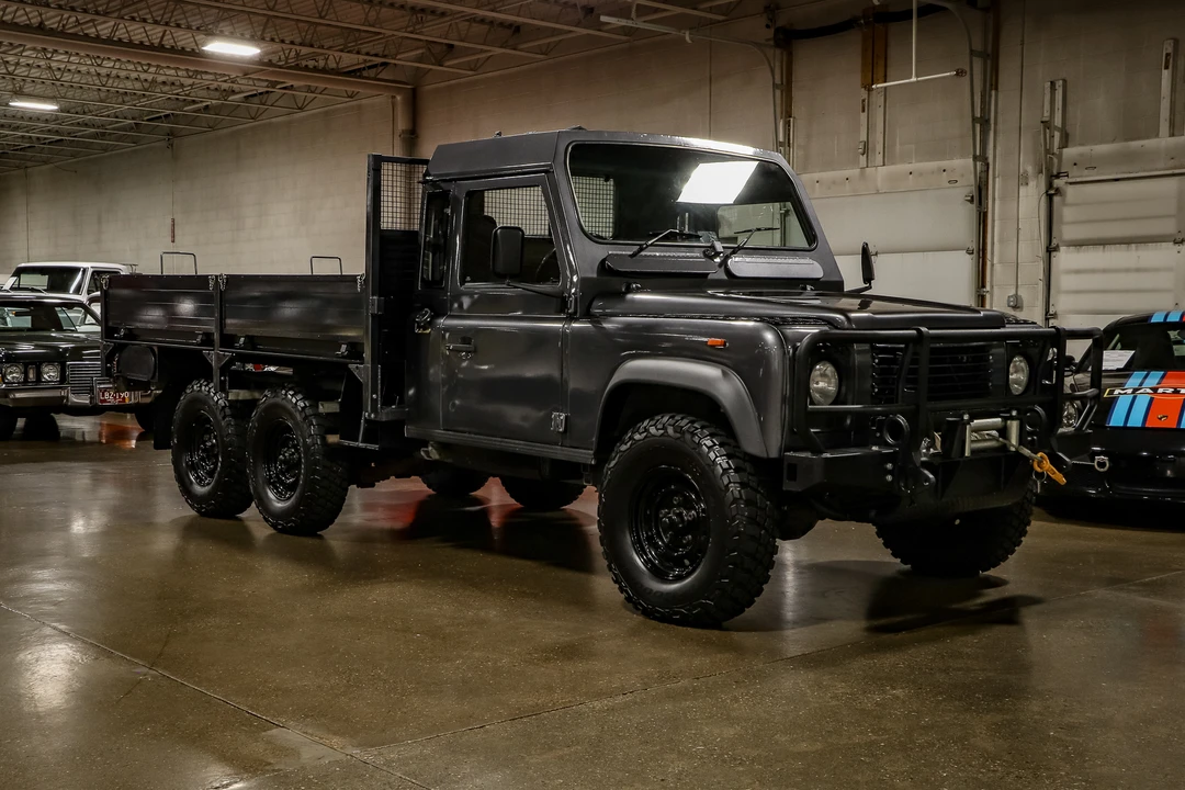 1989 Land Rover Defender 110 - Image 17 of 31