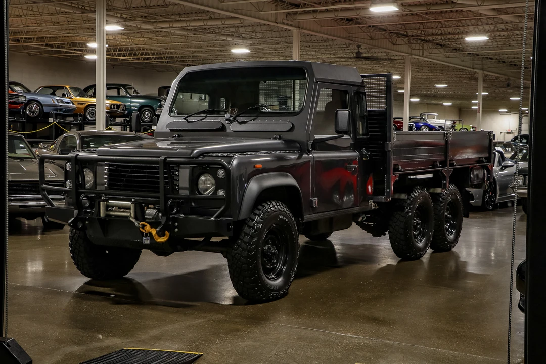 1989 Land Rover Defender 110 - Image 8 of 31