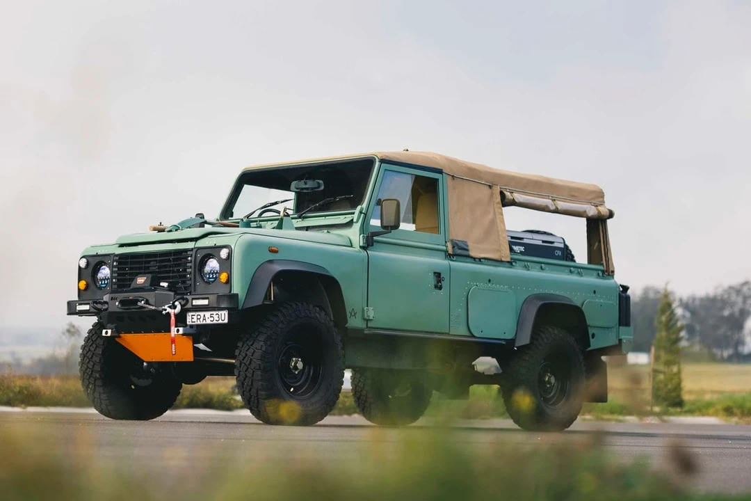1989 Land Rover Defender 110 - Image 17 of 30