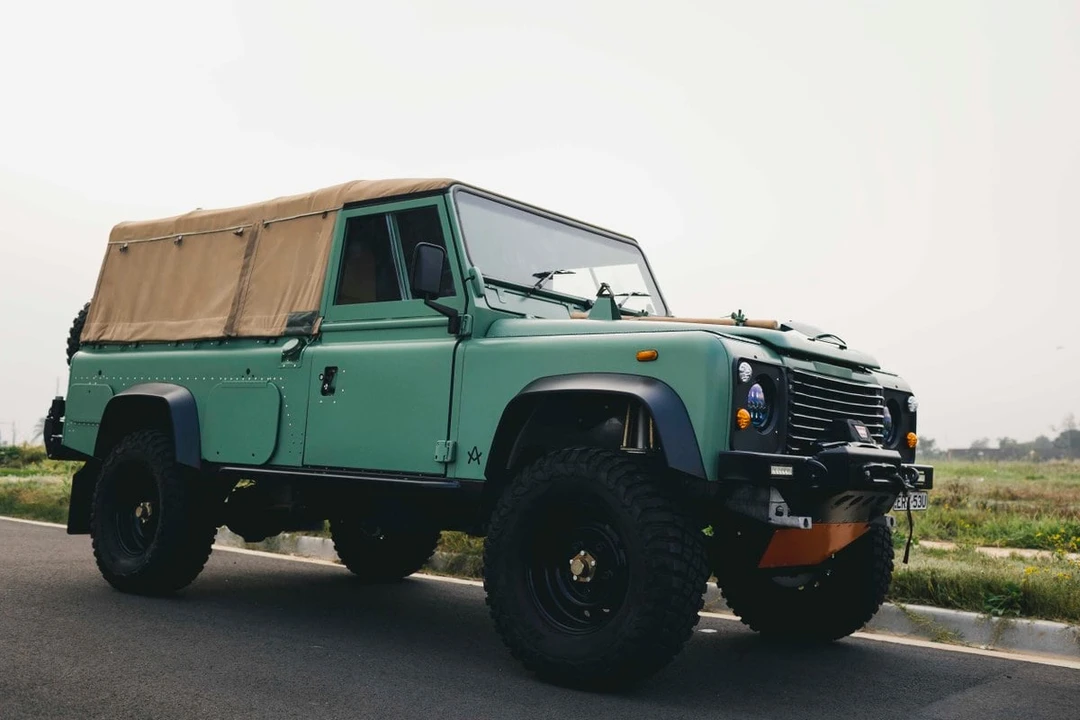 1989 Land Rover Defender 110 - Image 3 of 30