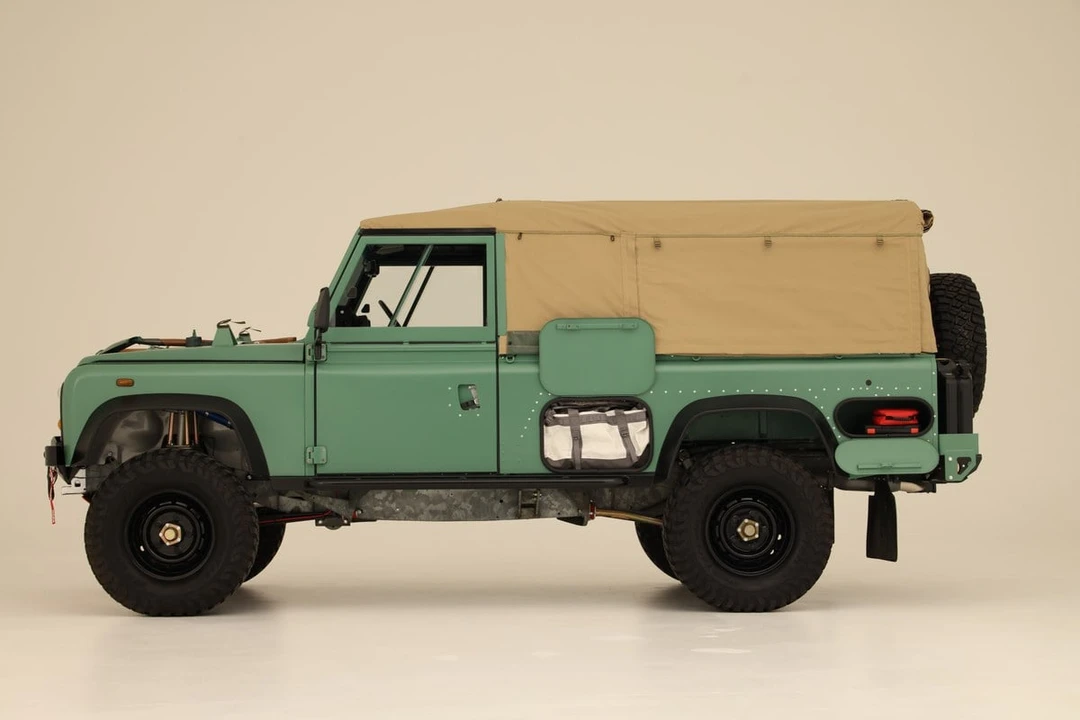 1989 Land Rover Defender 110 - Image 25 of 30