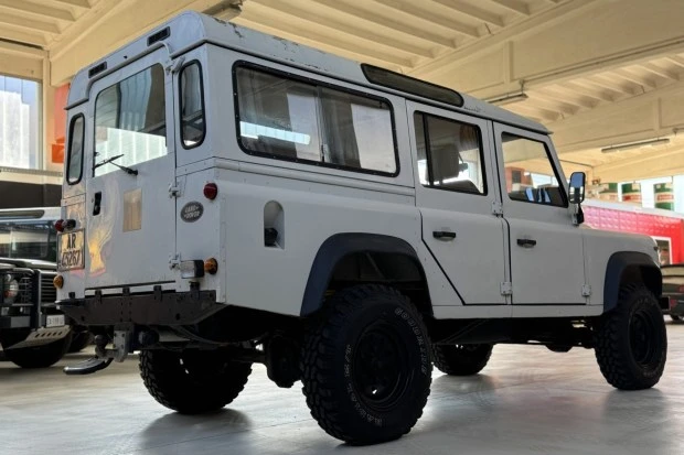1989 Land Rover Defender 110 - Image 2 of 7