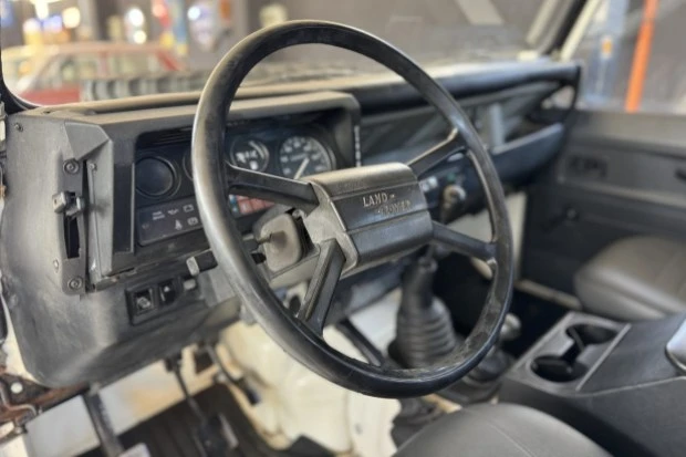 1989 Land Rover Defender 110 - Image 5 of 7