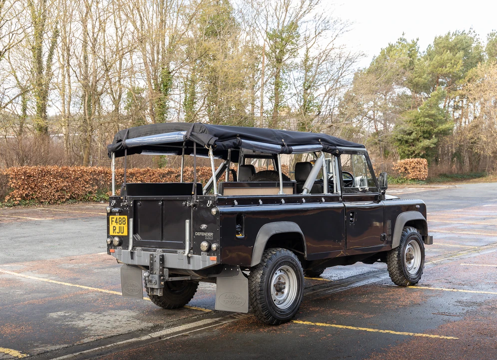 1989 Land Rover Defender 110 - Image 6 of 31