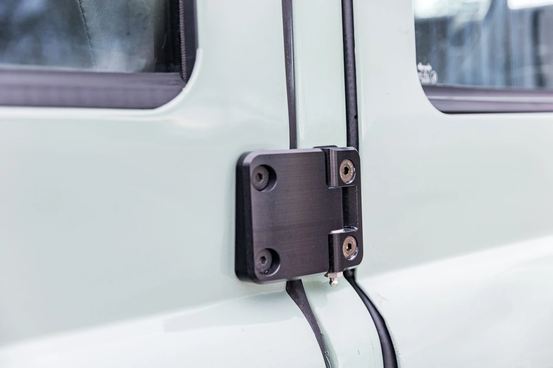 1989 Land Rover Defender 110 - Image 25 of 31