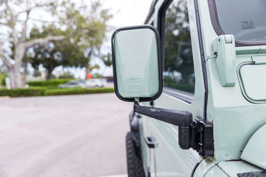 1989 Land Rover Defender 110 - Image 15 of 31
