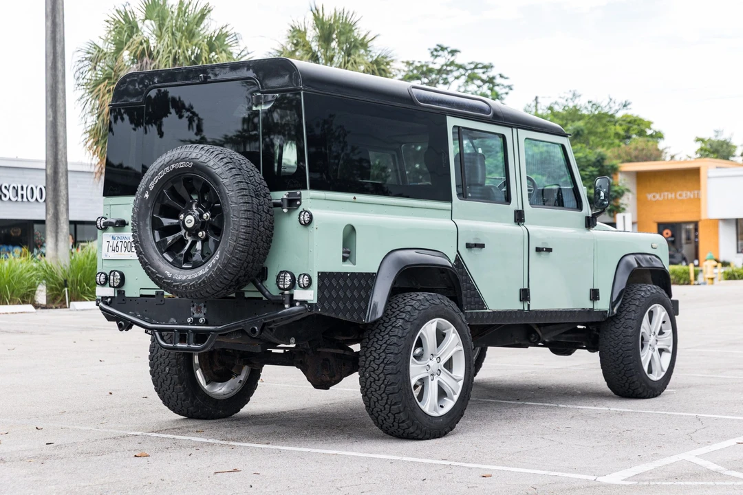 1989 Land Rover Defender 110 - Image 5 of 31