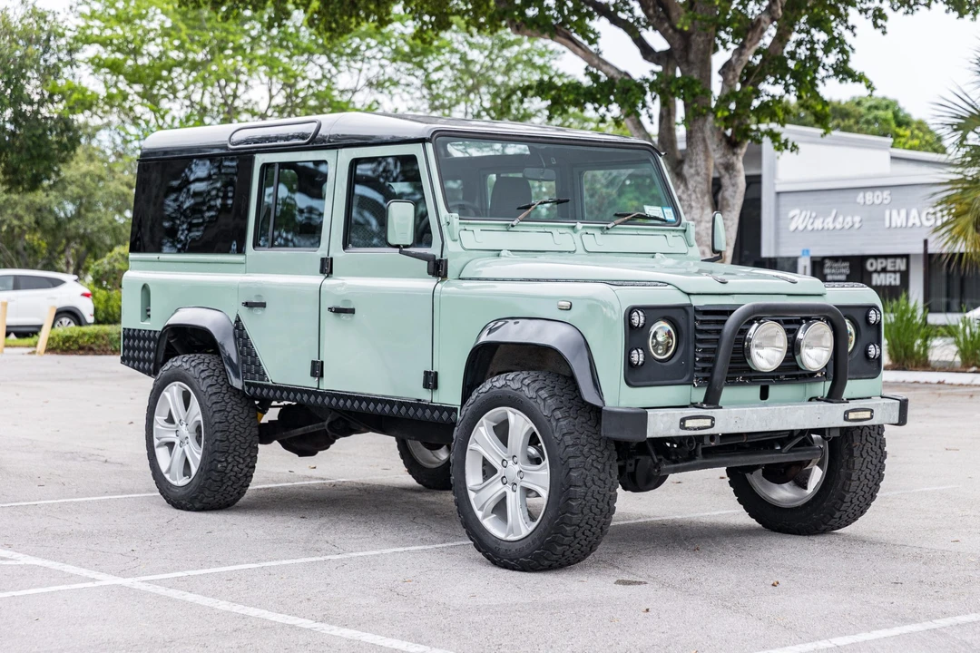 1989 Land Rover Defender 110 - Image 3 of 31