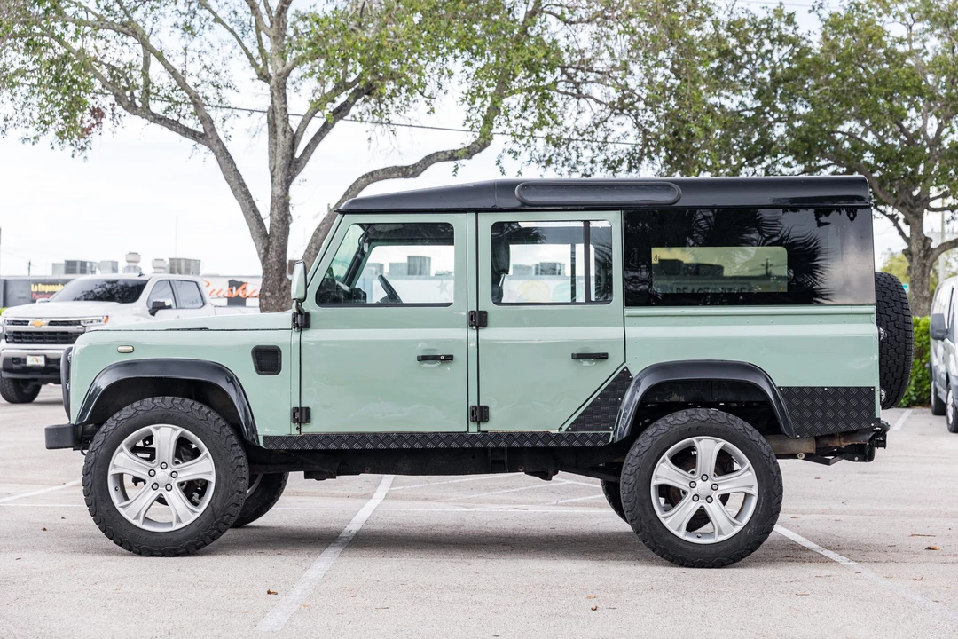 1989 Land Rover Defender 110 - Image 8 of 31