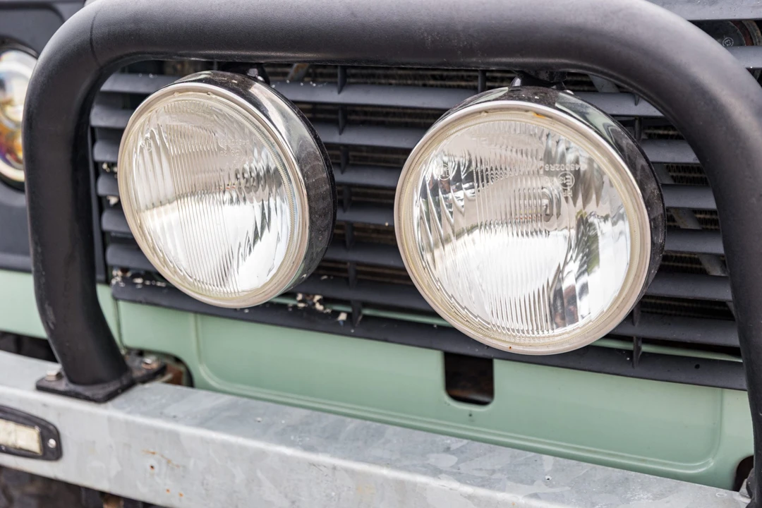 1989 Land Rover Defender 110 - Image 18 of 31