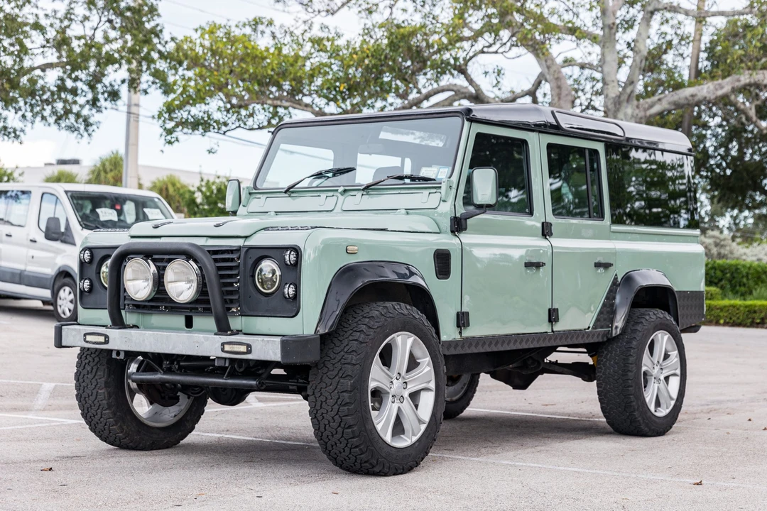 1989 Land Rover Defender 110 - Image 9 of 31
