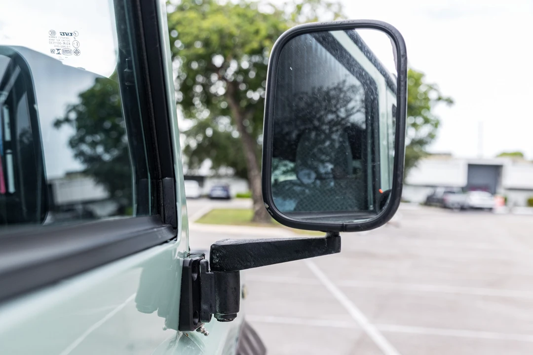 1989 Land Rover Defender 110 - Image 14 of 31