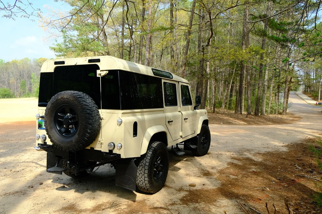 1989 Land Rover Defender 110 - Image 10 of 31