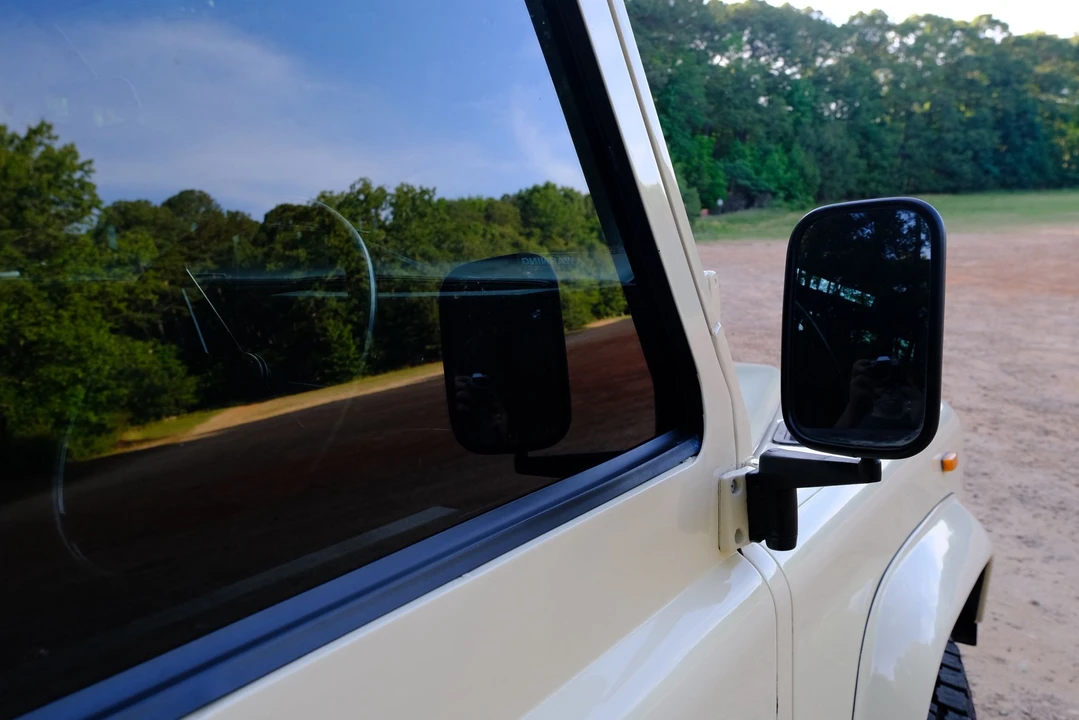 1989 Land Rover Defender 110 - Image 19 of 31