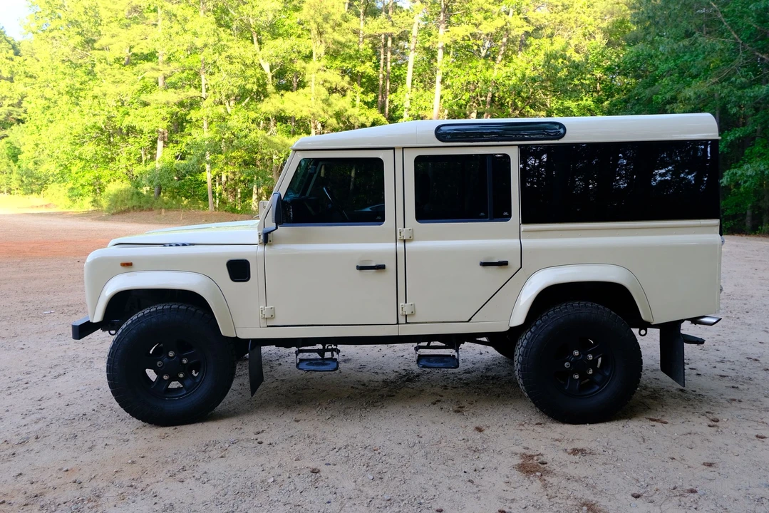 1989 Land Rover Defender 110 - Image 15 of 31