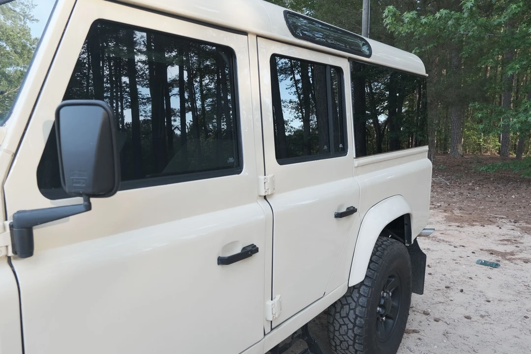 1989 Land Rover Defender 110 - Image 23 of 31