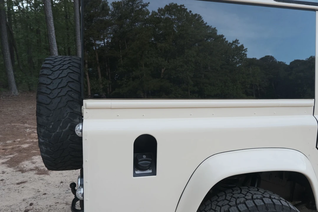 1989 Land Rover Defender 110 - Image 21 of 31