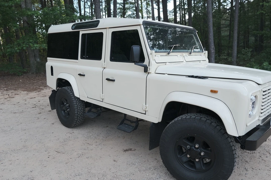 1989 Land Rover Defender 110 - Image 17 of 31