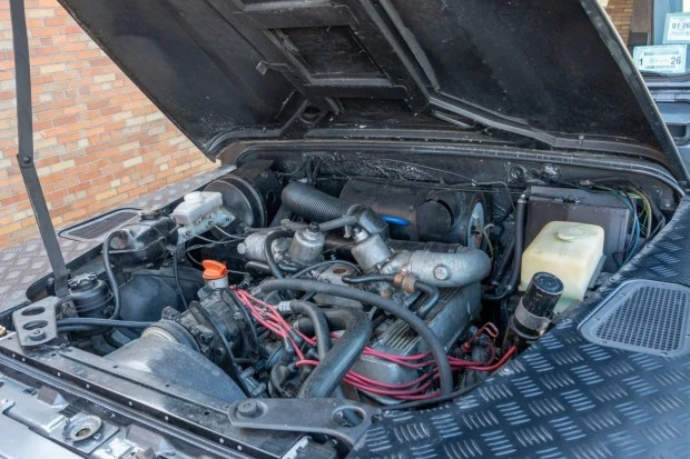 1989 Land Rover Defender 110 - Image 6 of 8
