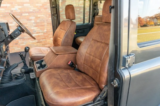 1989 Land Rover Defender 110 - Image 4 of 8