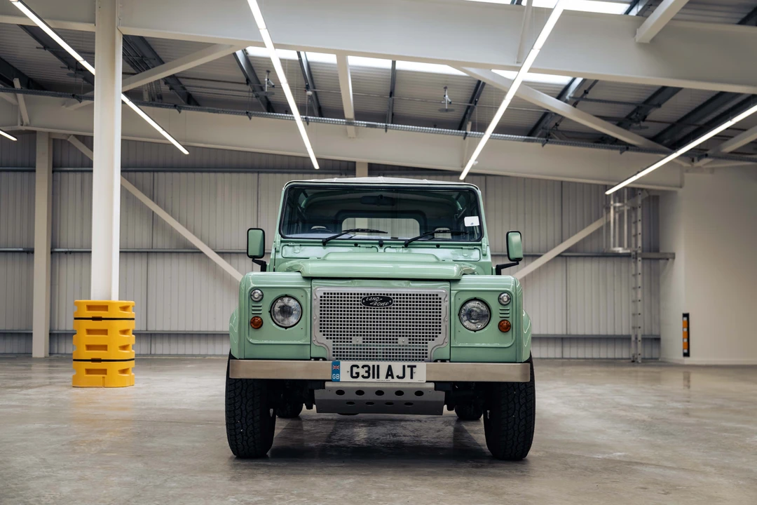 1992 Land Rover Defender 90 - Image 2 of 31
