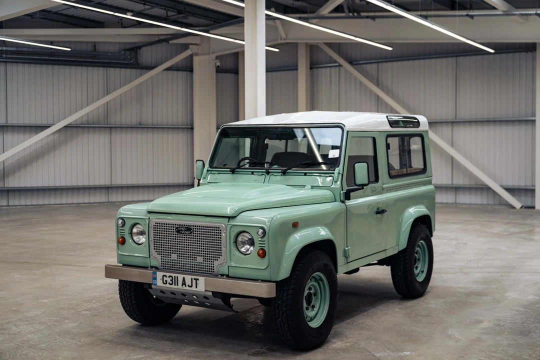 1992 Land Rover Defender 90 - Image 9 of 31