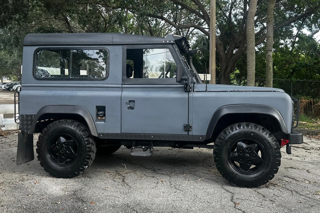1989 Land Rover Defender 90 - Image 3 of 31