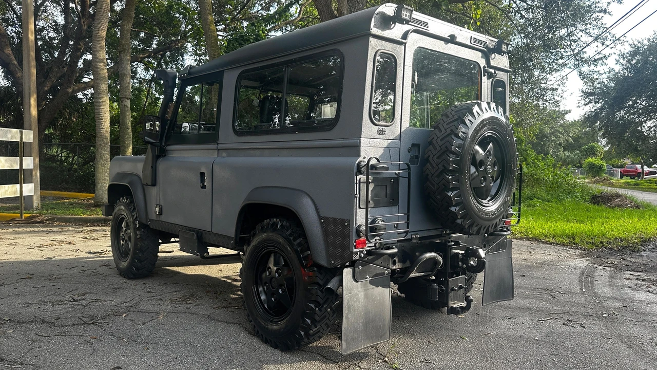 1989 Land Rover Defender 90 - Image 13 of 31
