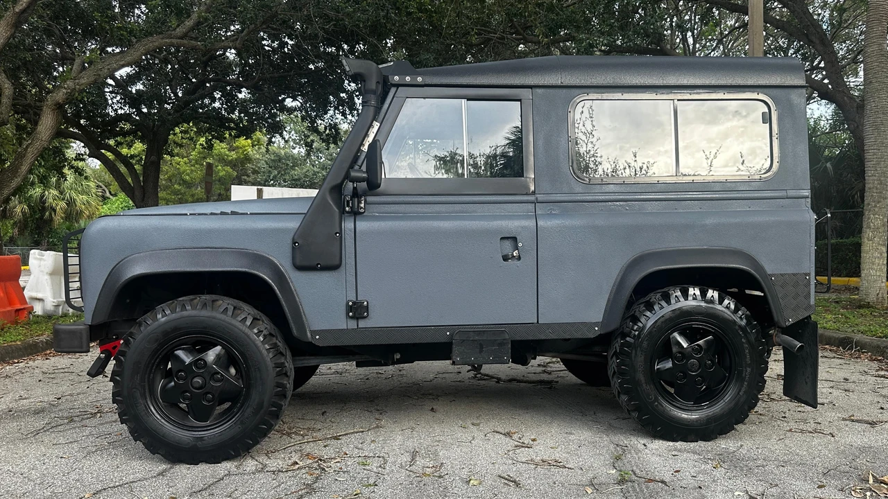 1989 Land Rover Defender 90 - Image 11 of 31