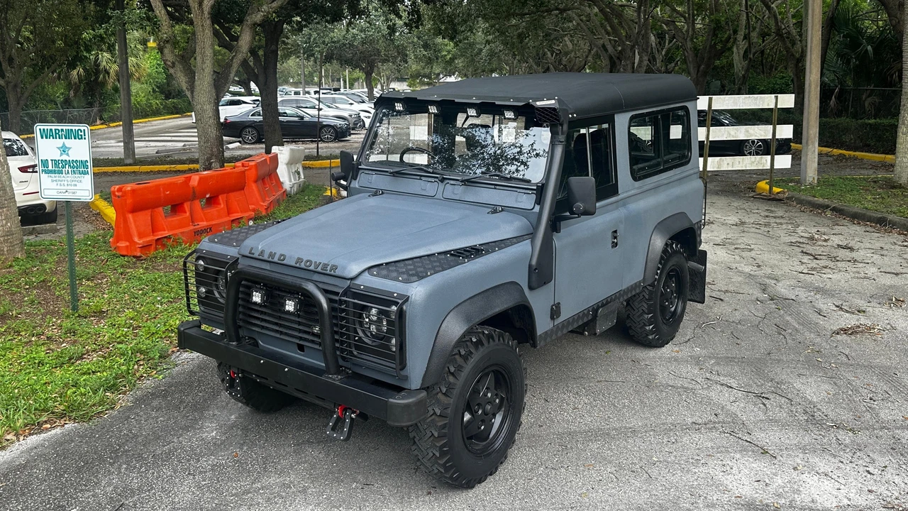 1989 Land Rover Defender 90 - Image 6 of 31