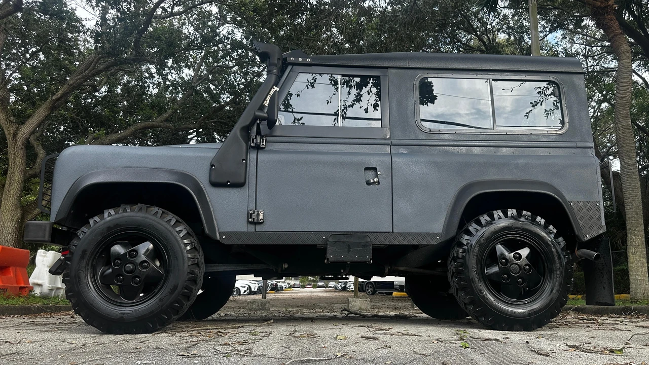 1989 Land Rover Defender 90 - Image 12 of 31