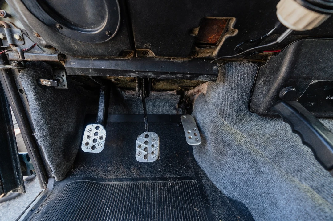 1989 Land Rover Defender 90 - Image 7 of 21