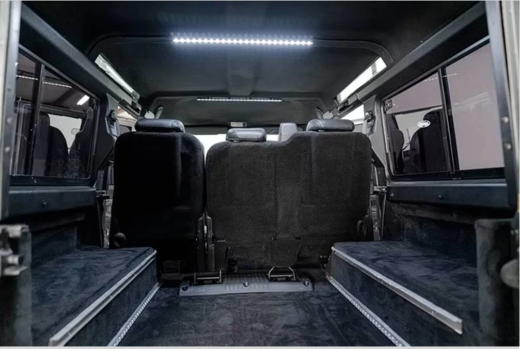 1989 Land Rover Defender 110 - Image 14 of 24