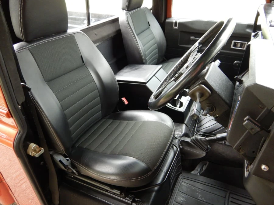 1989 Land Rover Defender 110 - Image 4 of 7