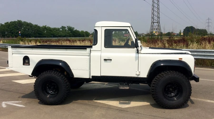 1989 Land Rover Defender 110 - Image 2 of 10