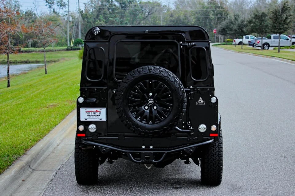 1989 Land Rover Defender 110 - Image 4 of 20