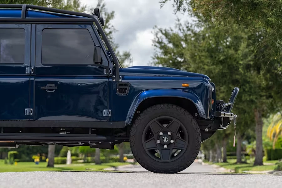 1989 Land Rover Defender 130 - Image 24 of 31