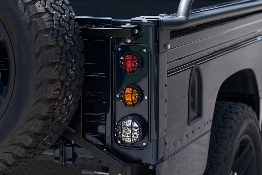 1989 Land Rover Defender 130 - Image 8 of 31